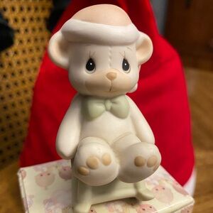 Have a beary merry Christmas Precious moments